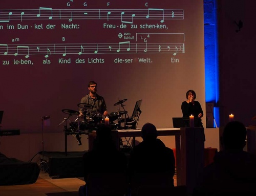 Adventssingen mit der effata[!]-Band live bei „Kirche-und-Leben.de“